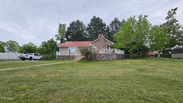 $153,499 | 616 Kiser Avenue Southeast, Coeburn, VA 24230