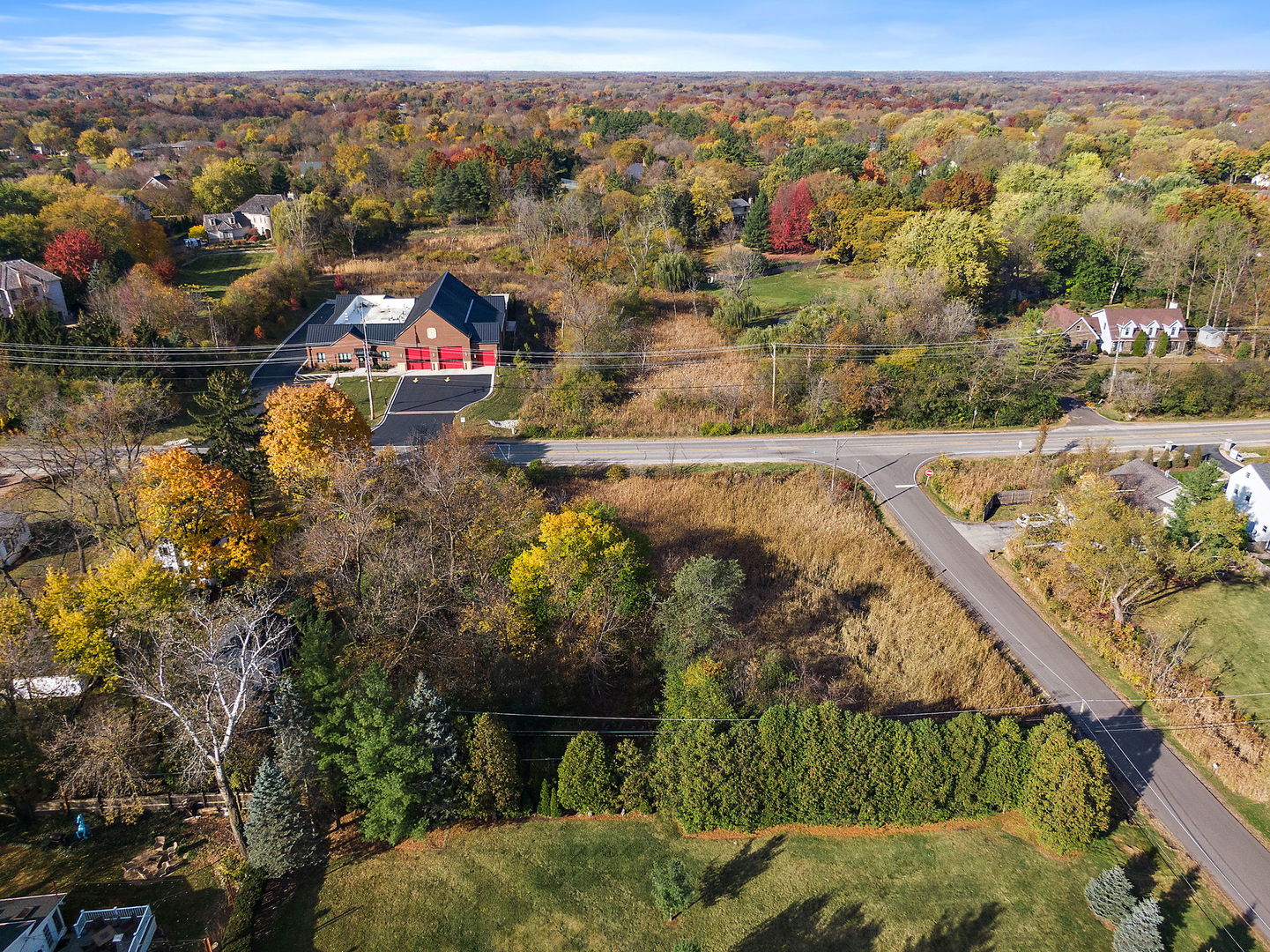 1001-1003 South Barrington Road Barrington, IL 60010 - Photo 5 of 7 a view of city and mountain