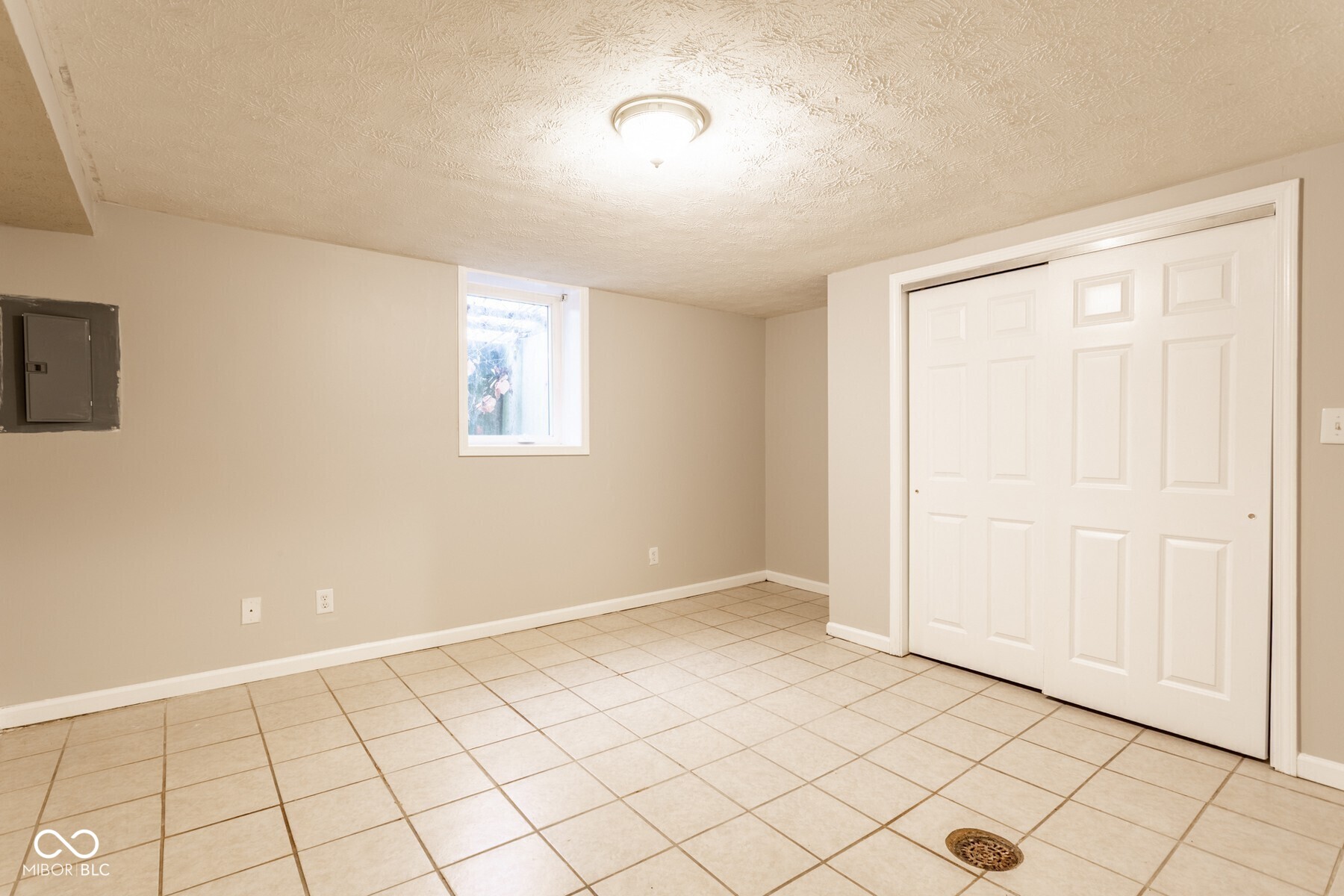 6147 Broadway Street Indianapolis, IN 46220 - Photo 16 of 21