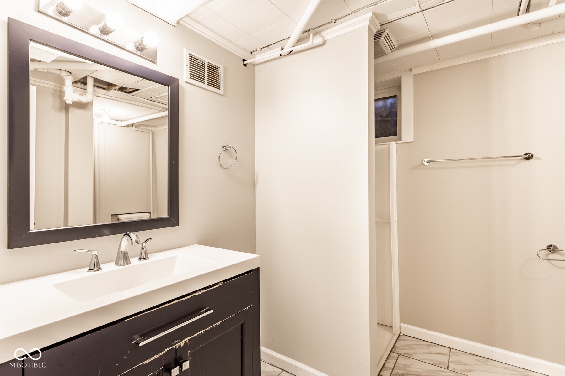 6147 Broadway Street Indianapolis, IN 46220 - Photo 18 of 21