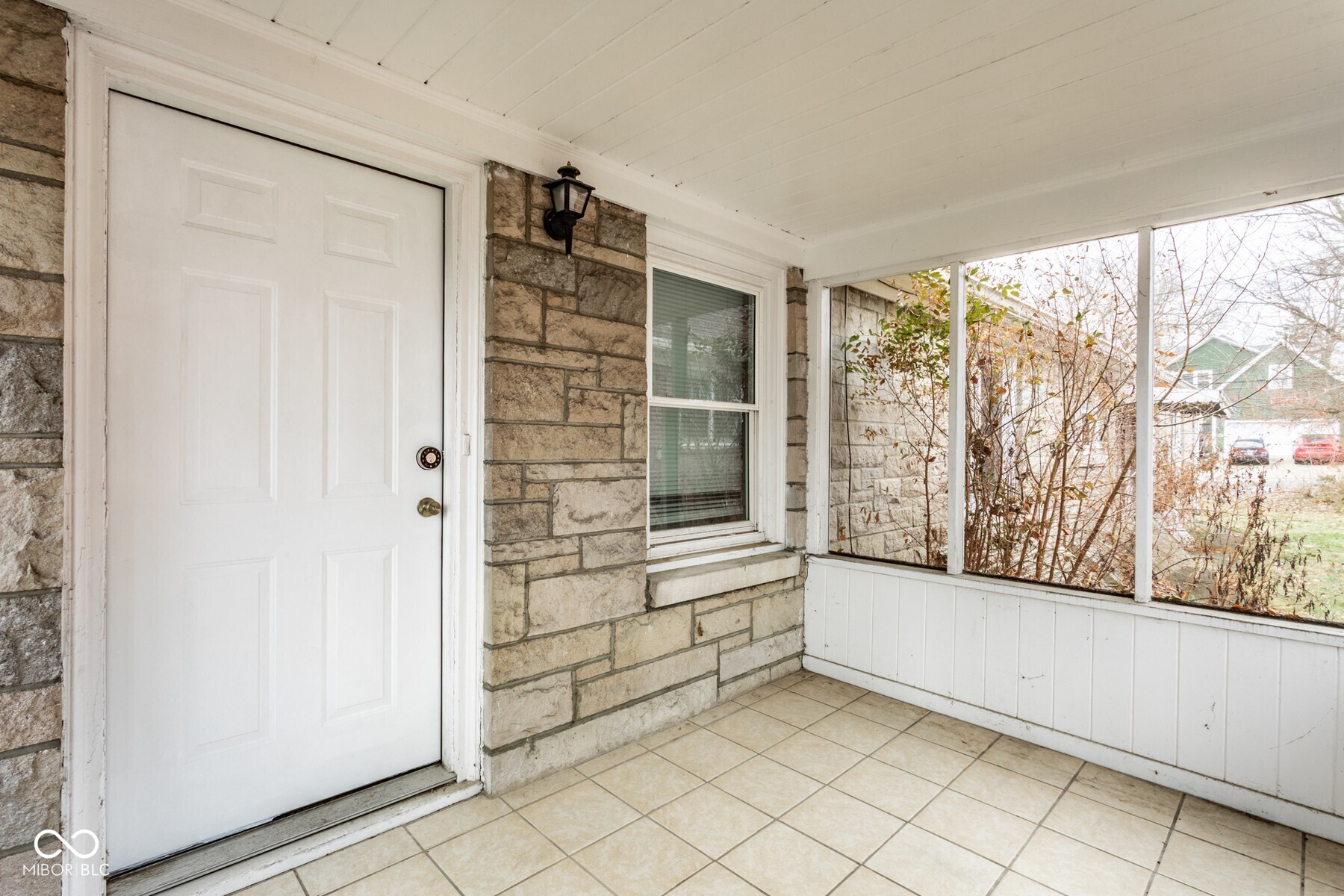 6147 Broadway Street Indianapolis, IN 46220 - Photo 2 of 21