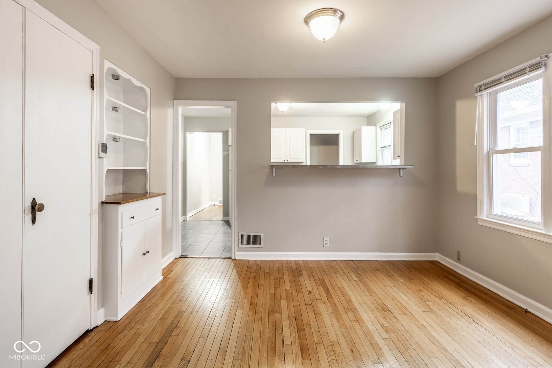 6147 Broadway Street Indianapolis, IN 46220 - Photo 6 of 21