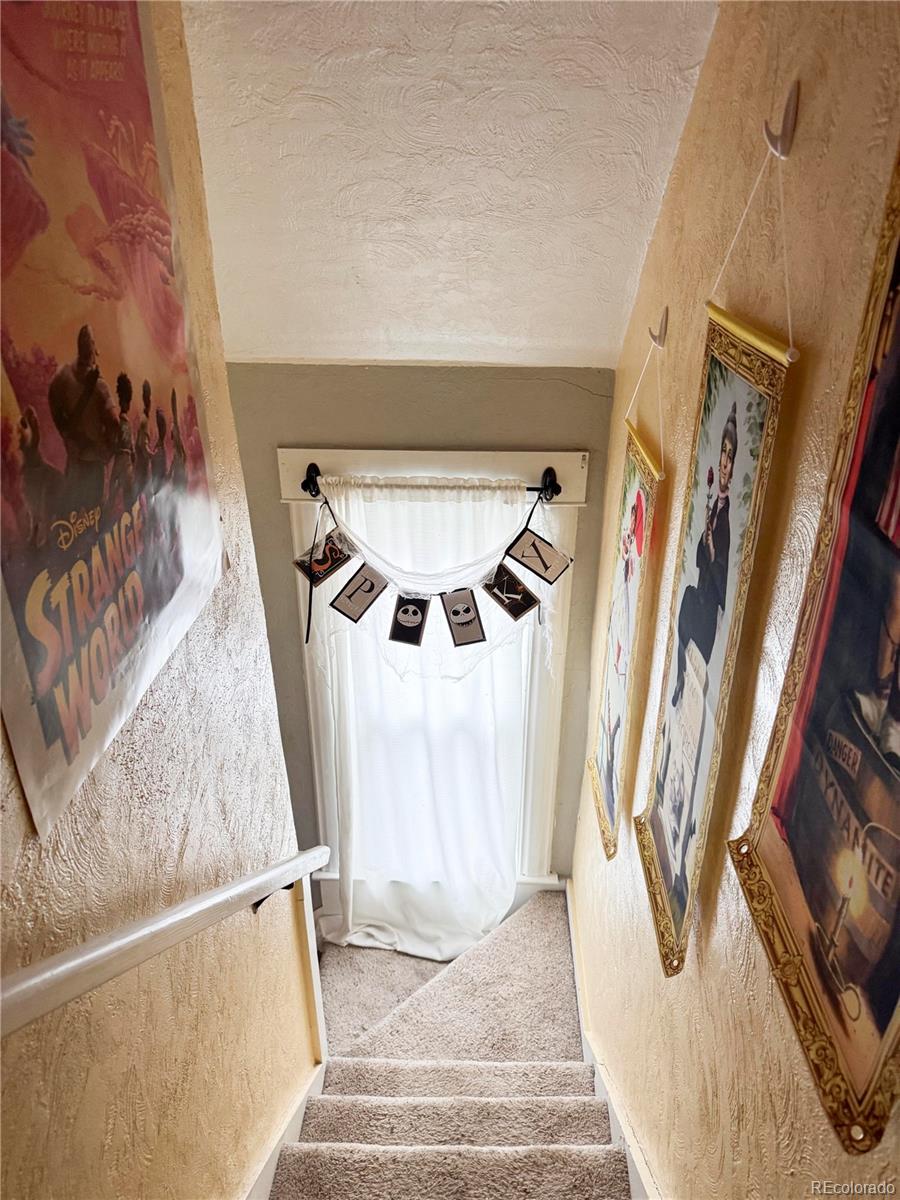 910 South Main Street Lamar, CO 81052 - Photo 16 of 18 a view of an entryway