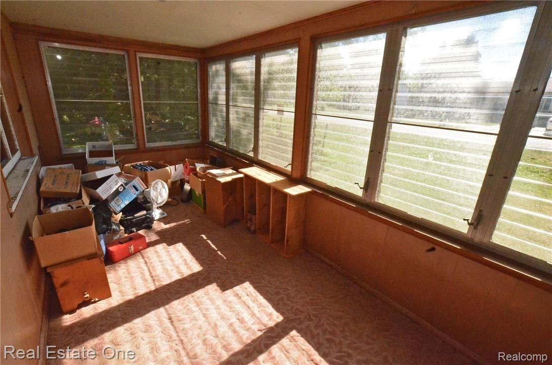 3851 Dearborn Avenue Rochester, MI 48309 - Photo 5 of 12 Screen Porch.jpg