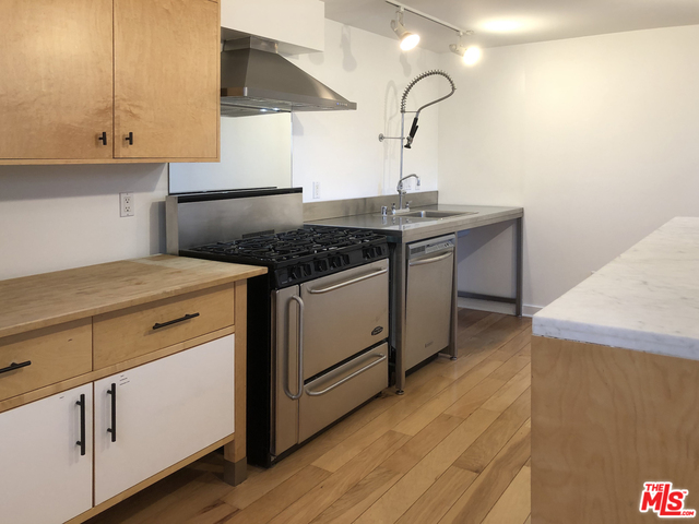 615 Hampton Drive, Unit C101 Venice, CA 90291 - Photo 14 of 24