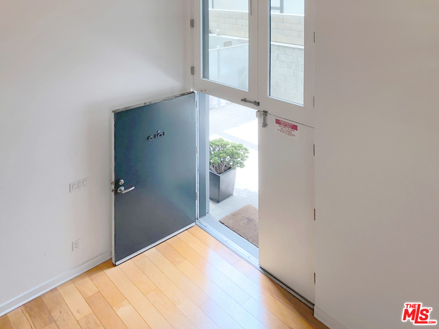 615 Hampton Drive, Unit C101 Venice, CA 90291 - Photo 6 of 24