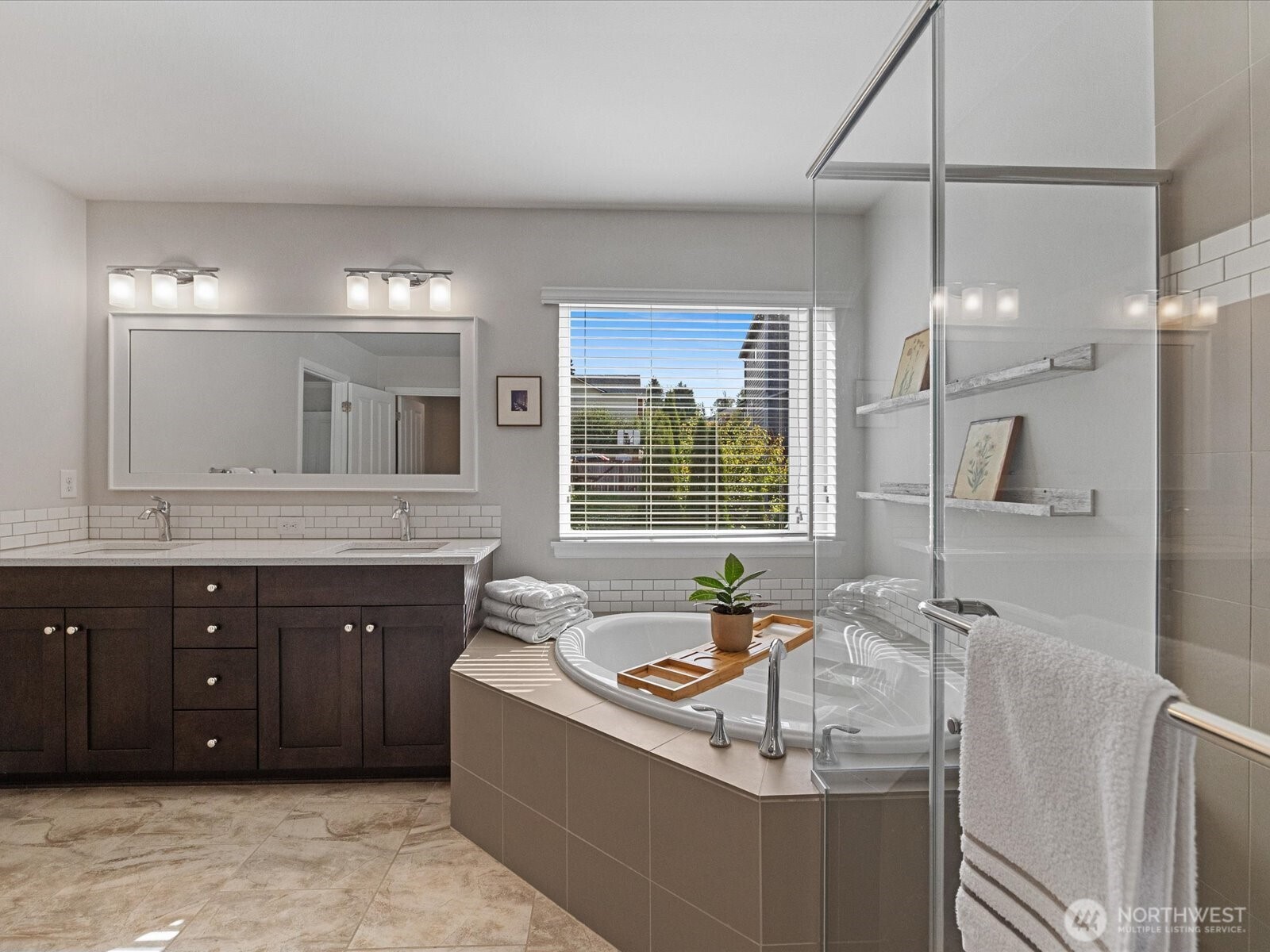 20334 85th Place Northeast Bothell, WA 98011 - Photo 24 of 40 Gallery Image 24