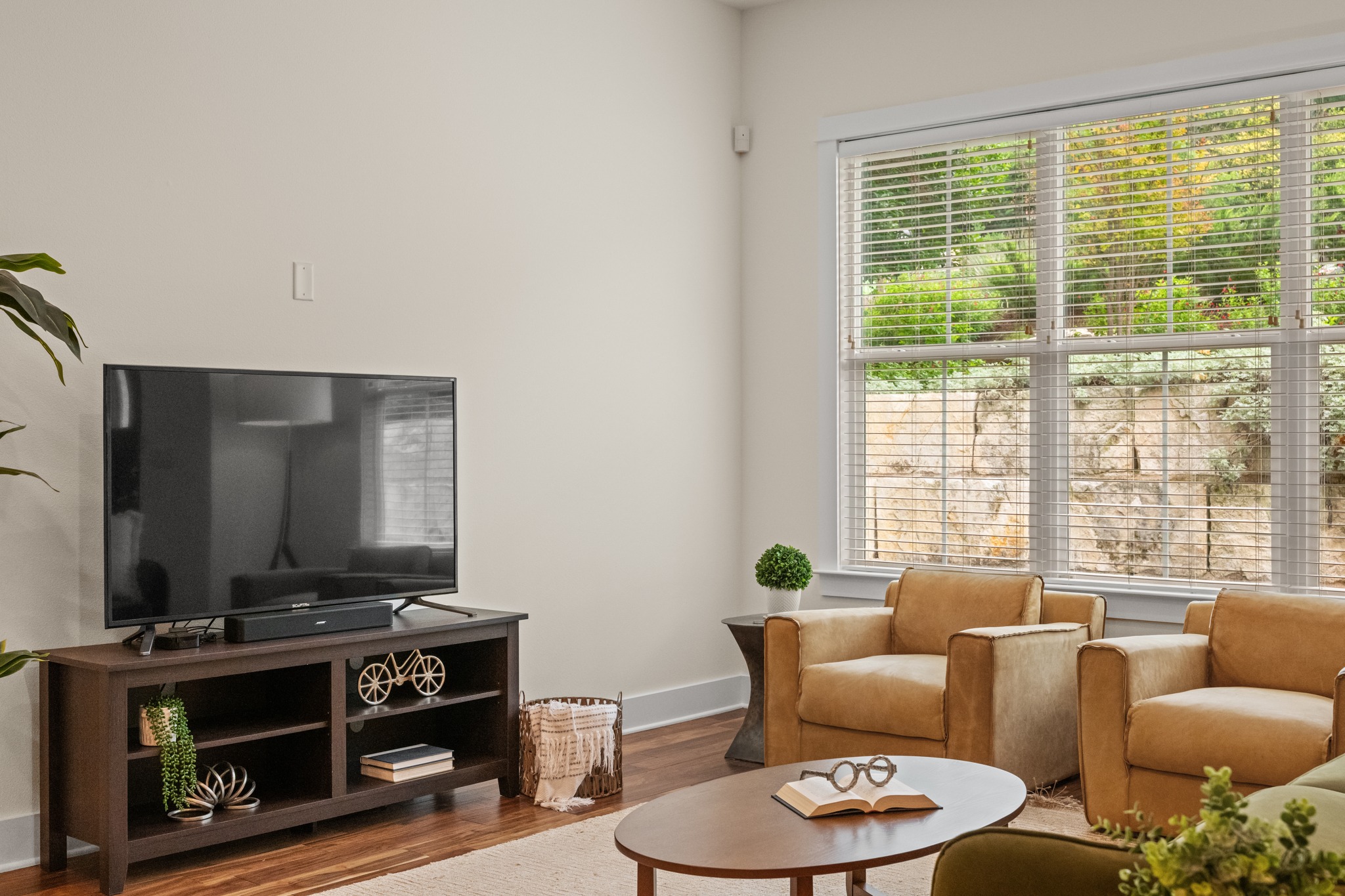 2402 Bahama Road Austin, TX 78733 - Photo 7 of 40