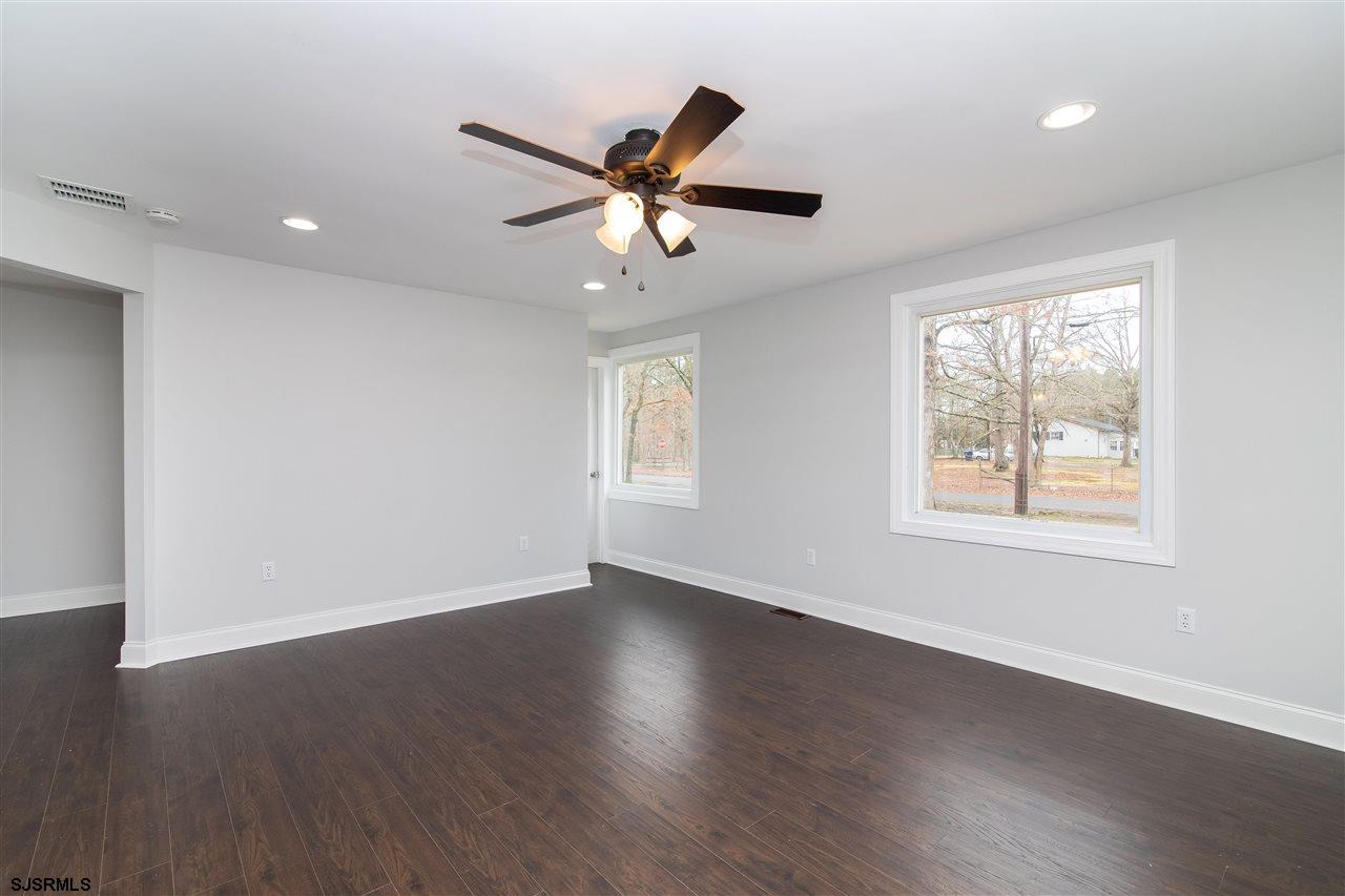 106 Colin Road Williamstown, NJ 08094 - Photo 6 of 25 Gallery Image 6
