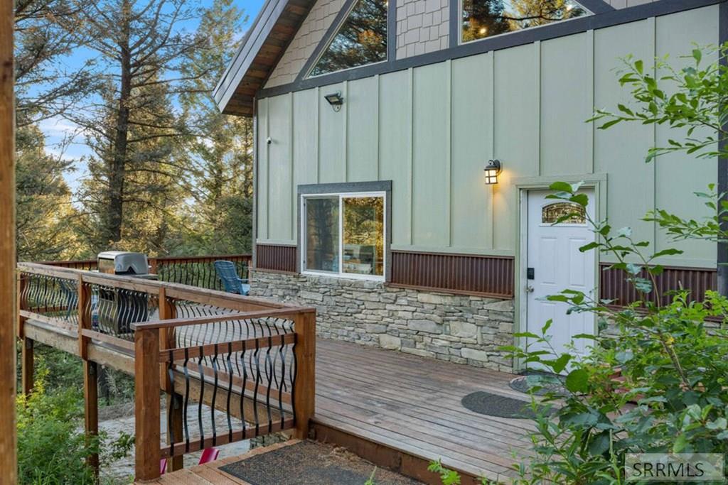5135 East Rees Drive Island Park, ID 83429 - Photo 5 of 38