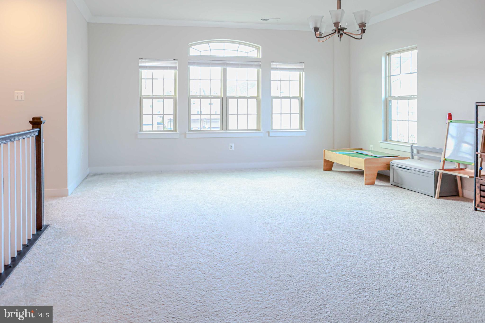 6020 Forum Square Frederick, MD 21703 - Photo 4 of 54 Living Room