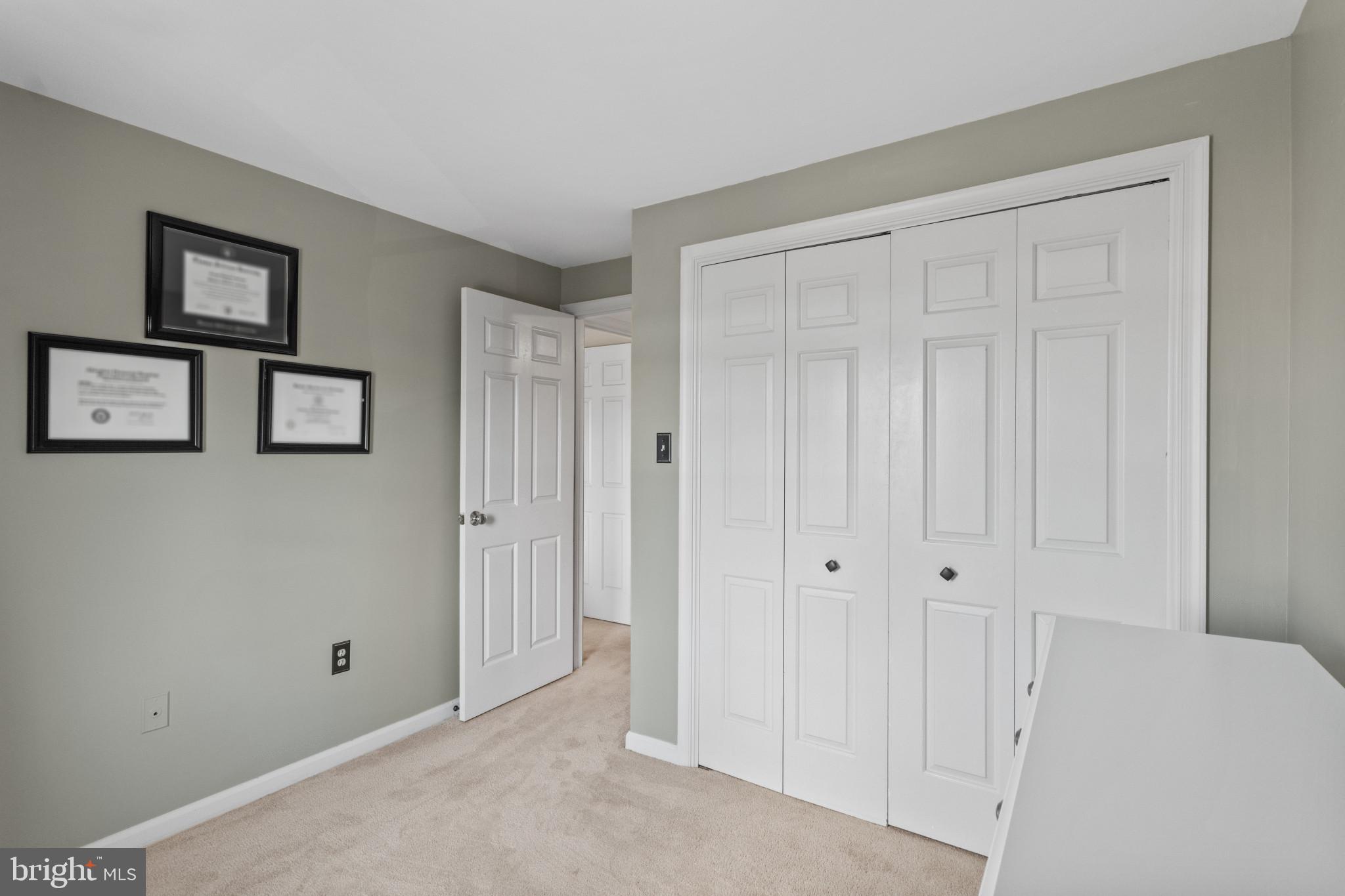 8024 Hollow Reed Court Frederick, MD 21701 - Photo 20 of 25 a view of a livingroom with wooden floor