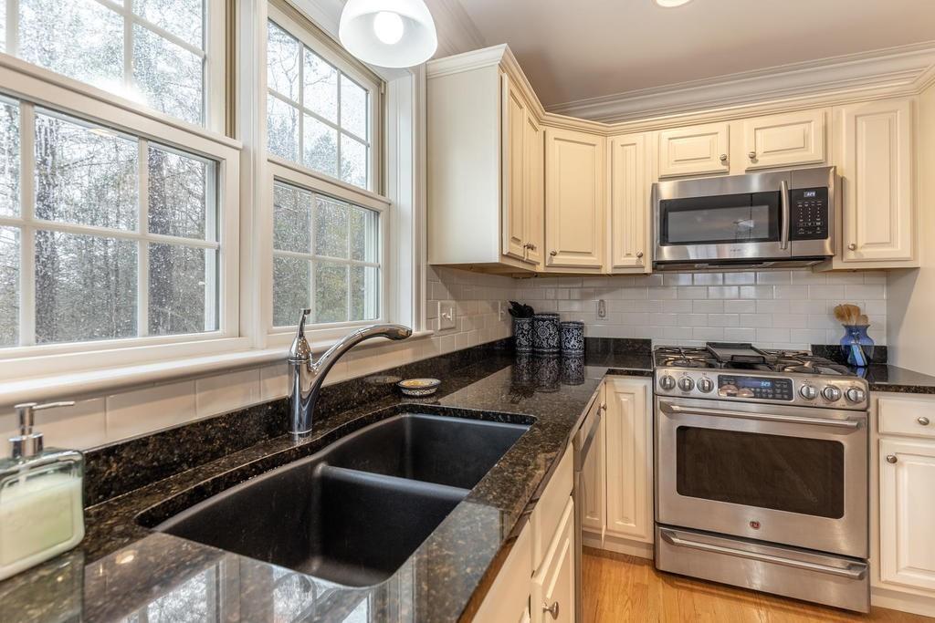 2 Timber Lane Amesbury, MA 01913 - Photo 12 of 28