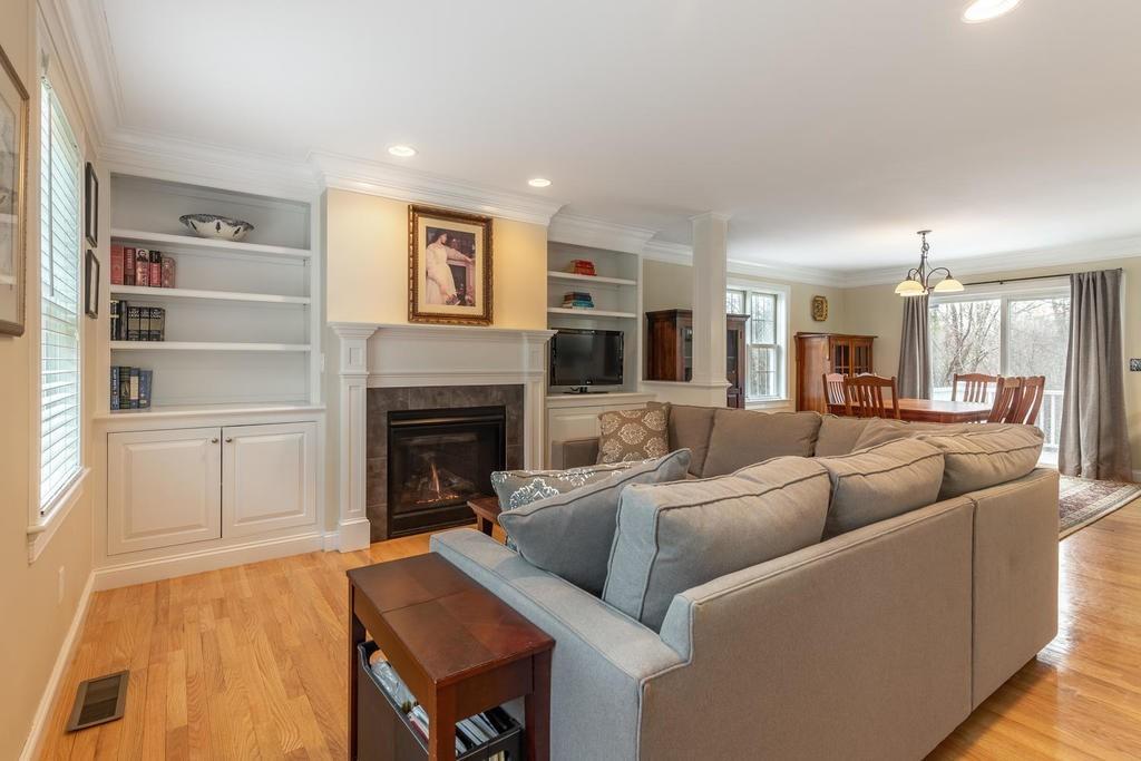 2 Timber Lane Amesbury, MA 01913 - Photo 4 of 28