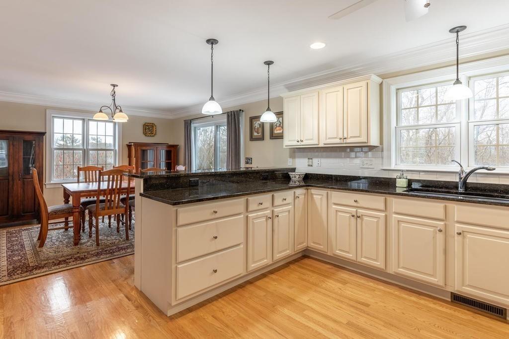 2 Timber Lane Amesbury, MA 01913 - Photo 10 of 28