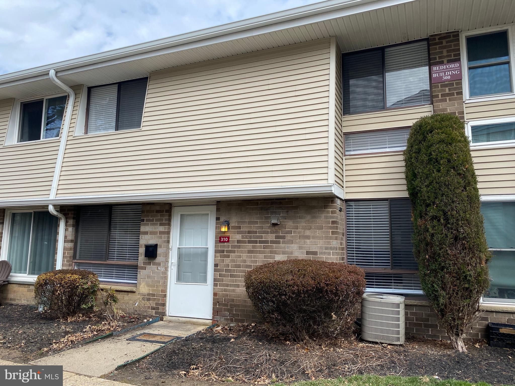 3850 Woodhaven Road, Unit 310 Philadelphia, PA 19154 - Photo 1 of 14