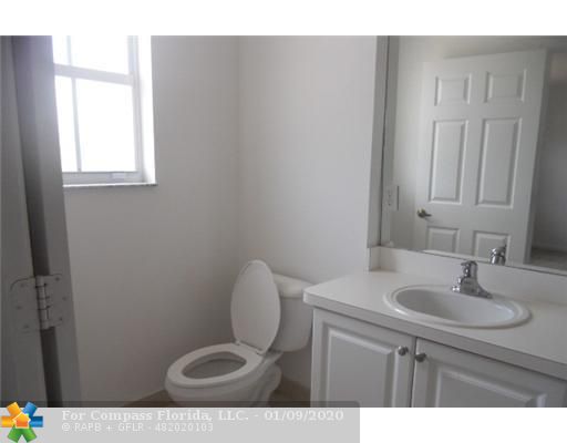 2581 Riverside Drive, Unit 2581 Coral Springs, FL 33065 - Photo 10 of 11 Bath/Spa Master