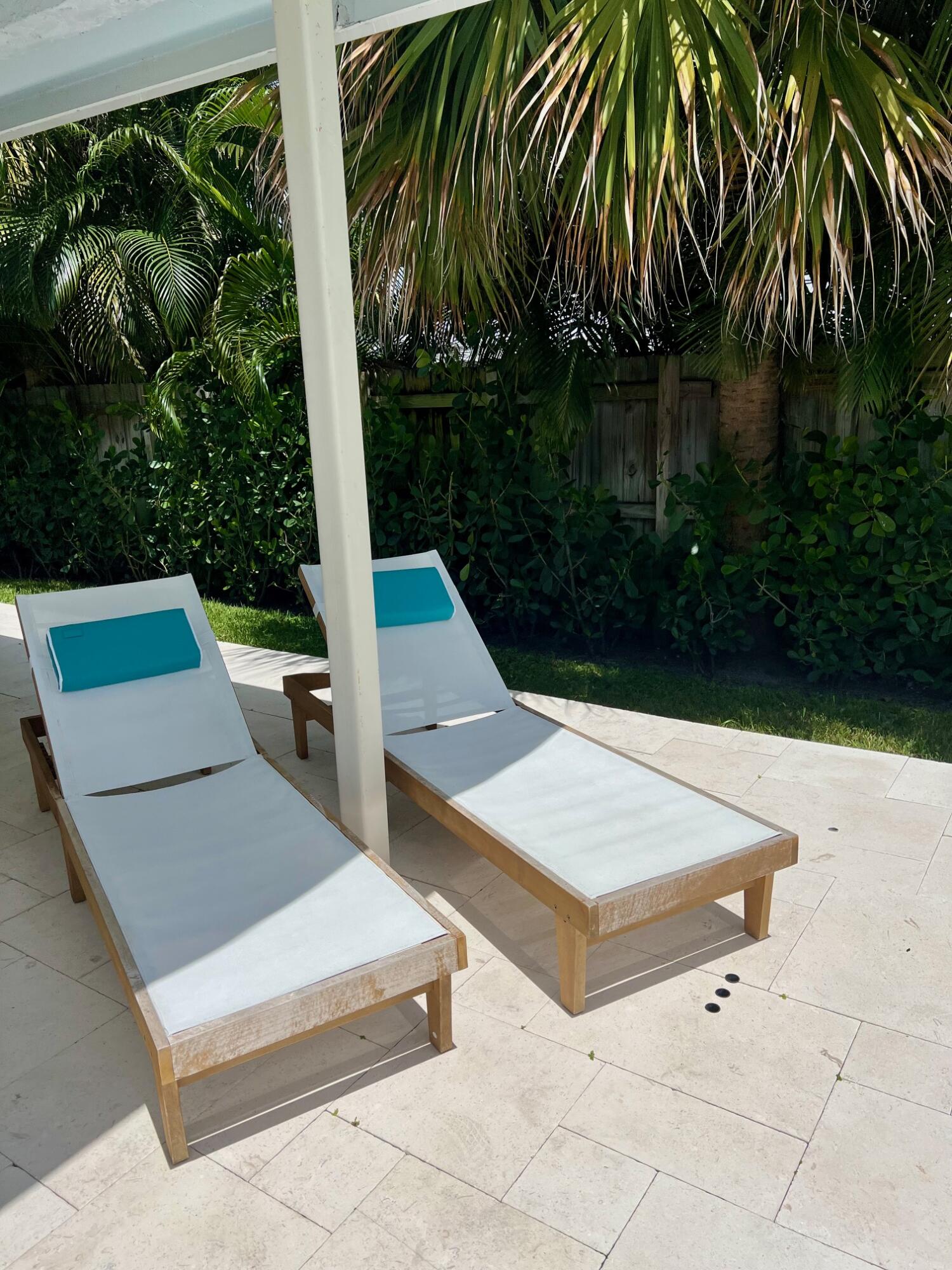 115 Northeast 18th Street Delray Beach, FL 33444 - Photo 23 of 36 a view of outdoor space yard and patio