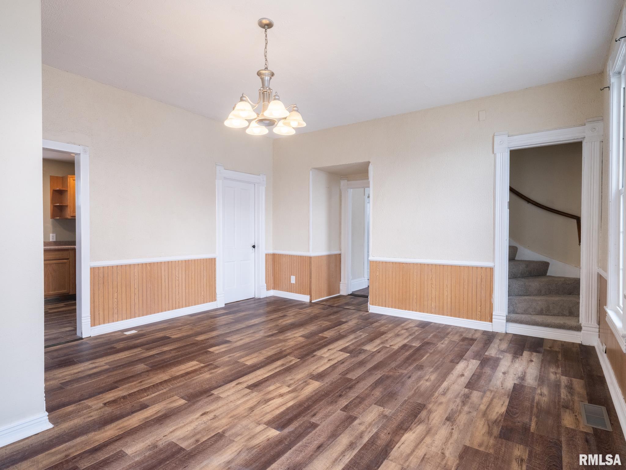 903 Broadway Road Pekin, IL 61554 - Photo 14 of 47 Gallery Image 14