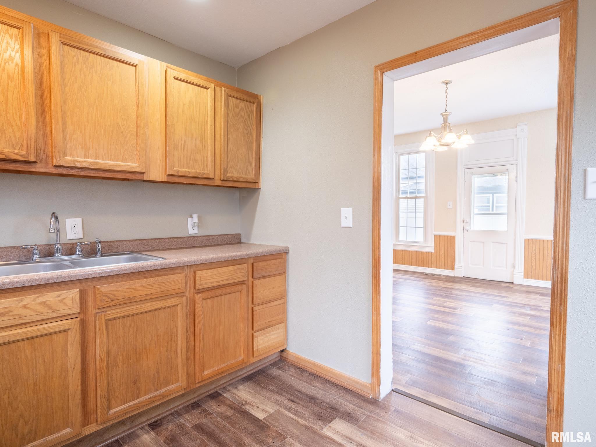 903 Broadway Road Pekin, IL 61554 - Photo 17 of 47 Gallery Image 17