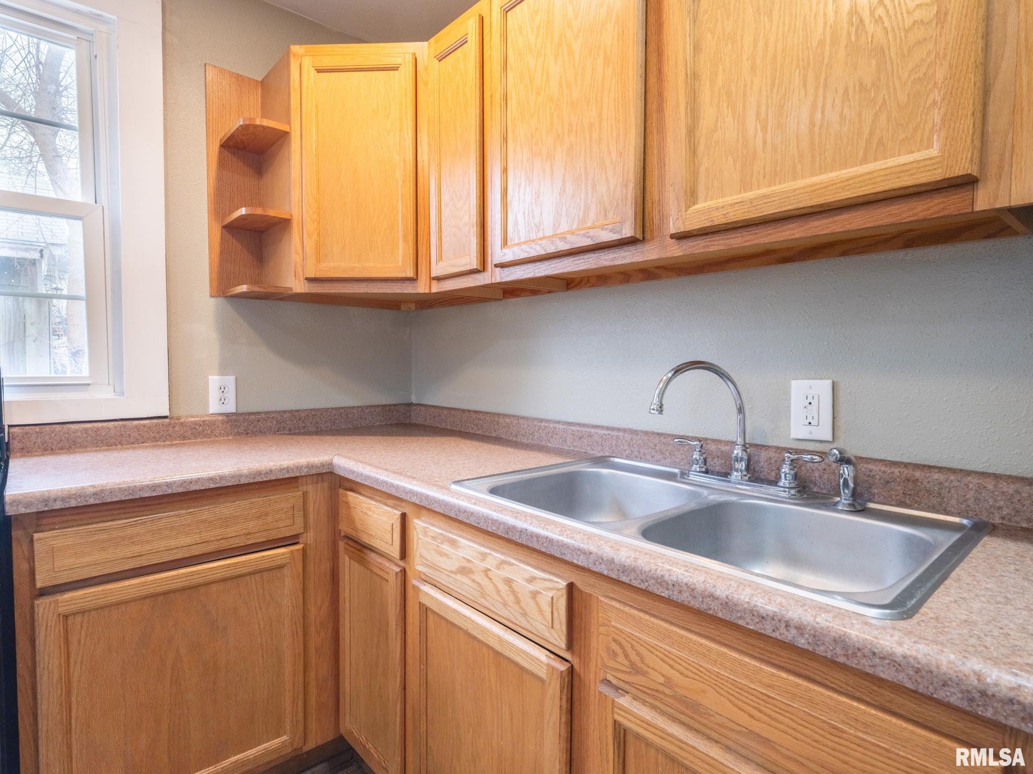 903 Broadway Road Pekin, IL 61554 - Photo 18 of 47 Gallery Image 18