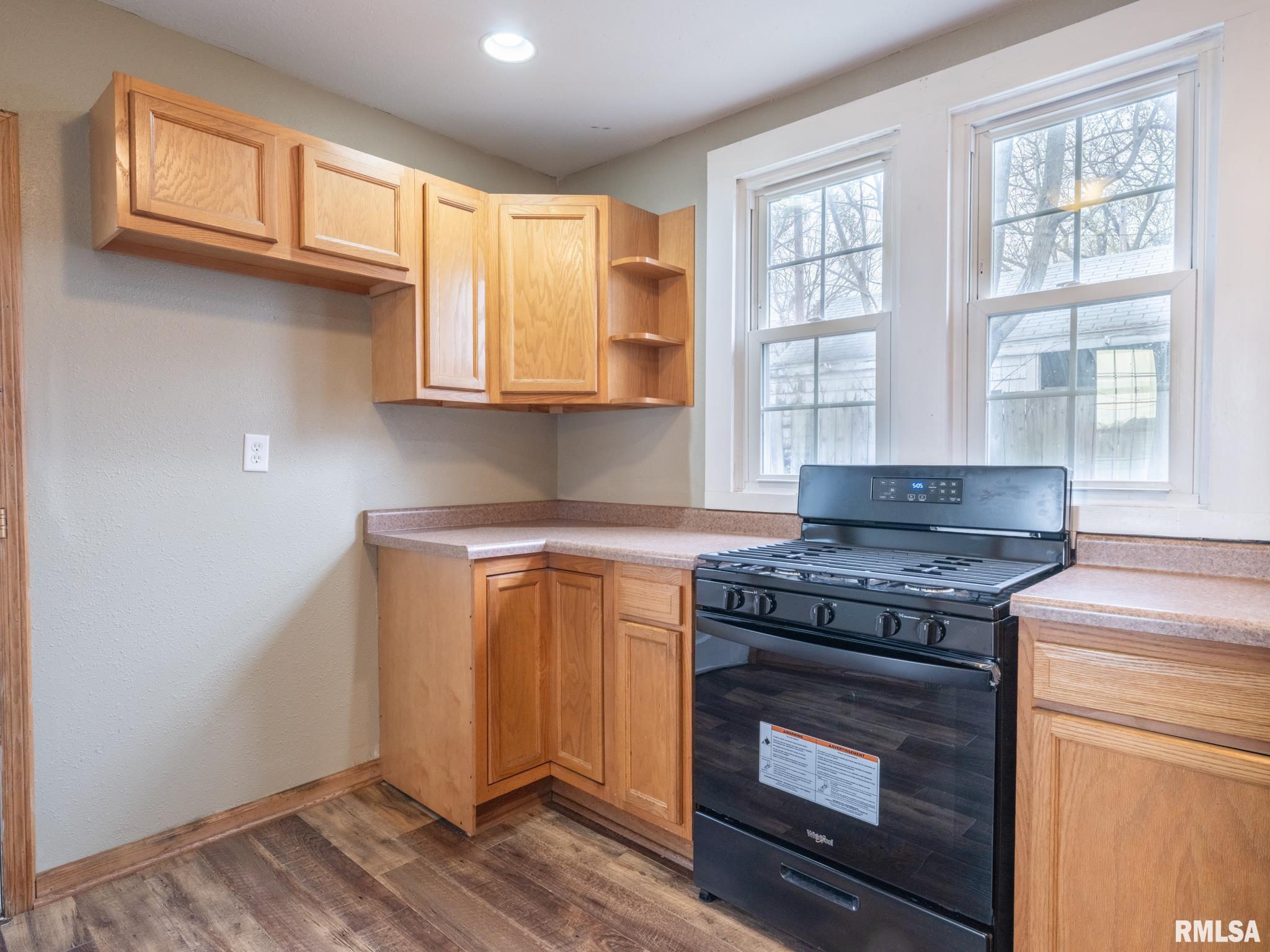 903 Broadway Road Pekin, IL 61554 - Photo 19 of 47 Gallery Image 19