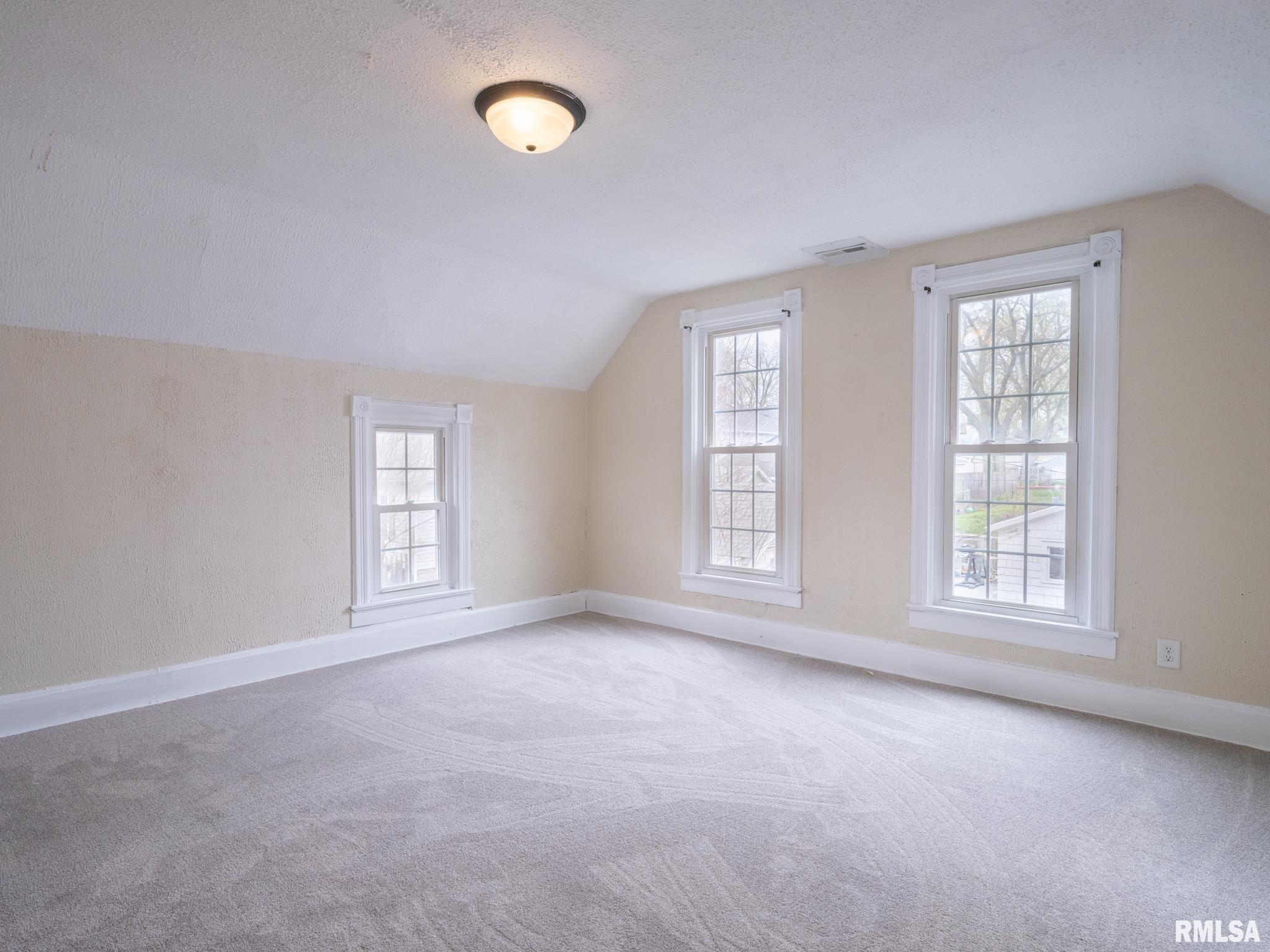 903 Broadway Road Pekin, IL 61554 - Photo 38 of 47 Gallery Image 38