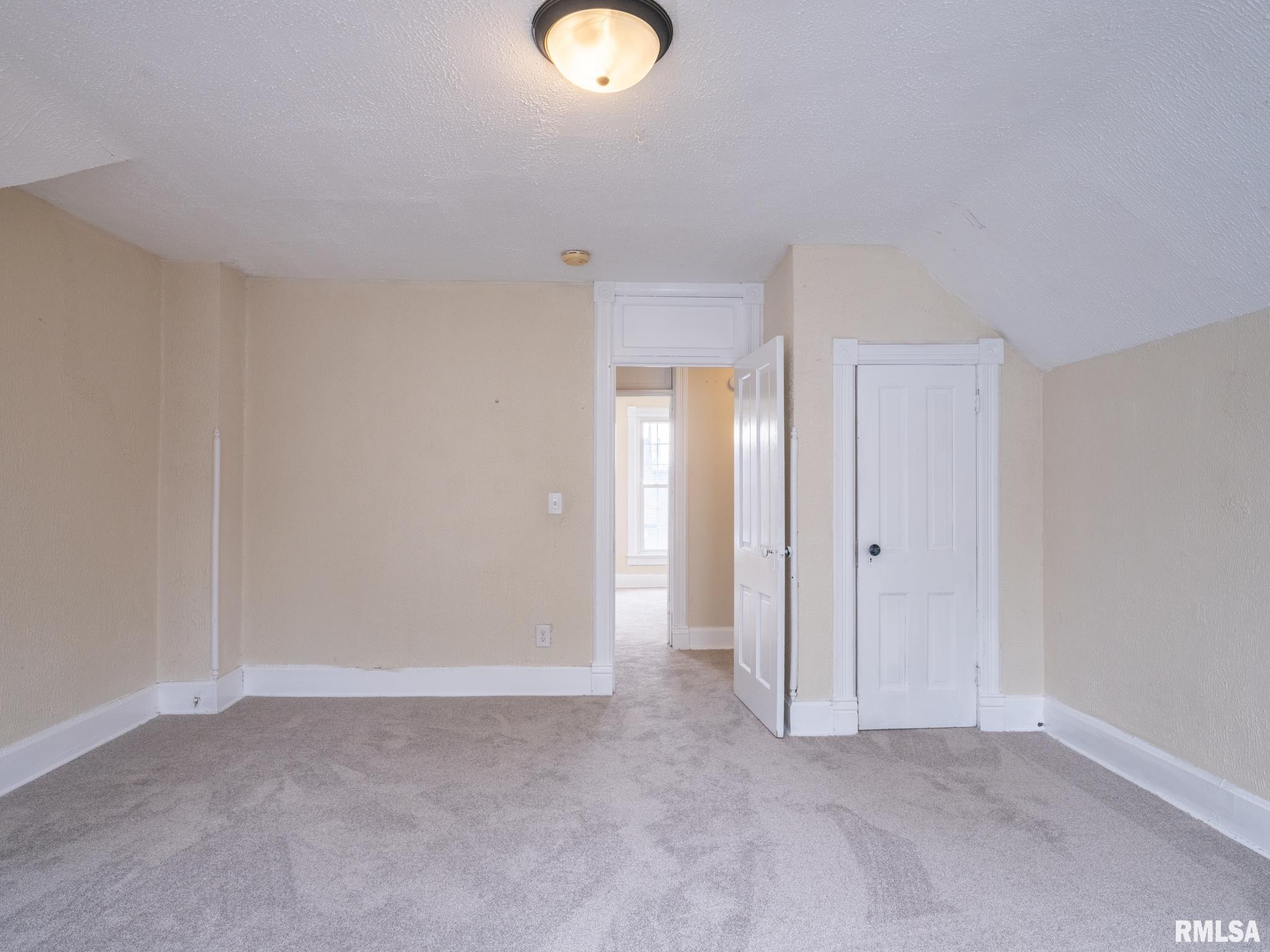 903 Broadway Road Pekin, IL 61554 - Photo 40 of 47 Gallery Image 40