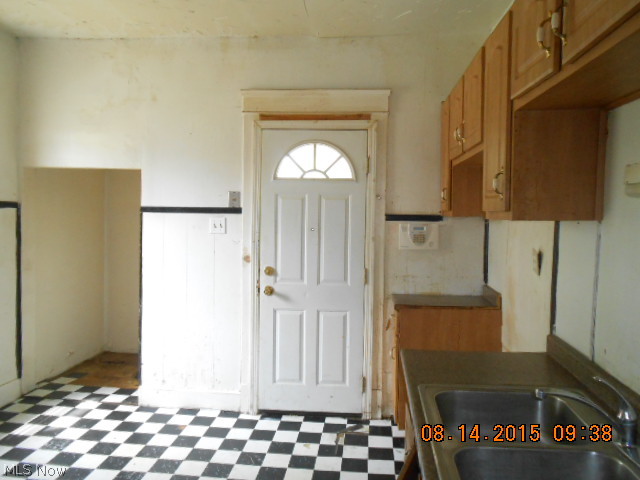 862 Nela View Road Cleveland Heights, OH 44112 - Photo 7 of 15 Gallery Image 7