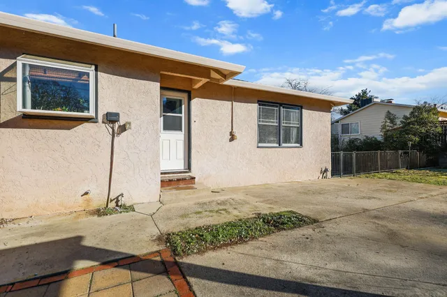 $519,000 | 2565 North Street, Redding, CA 96001