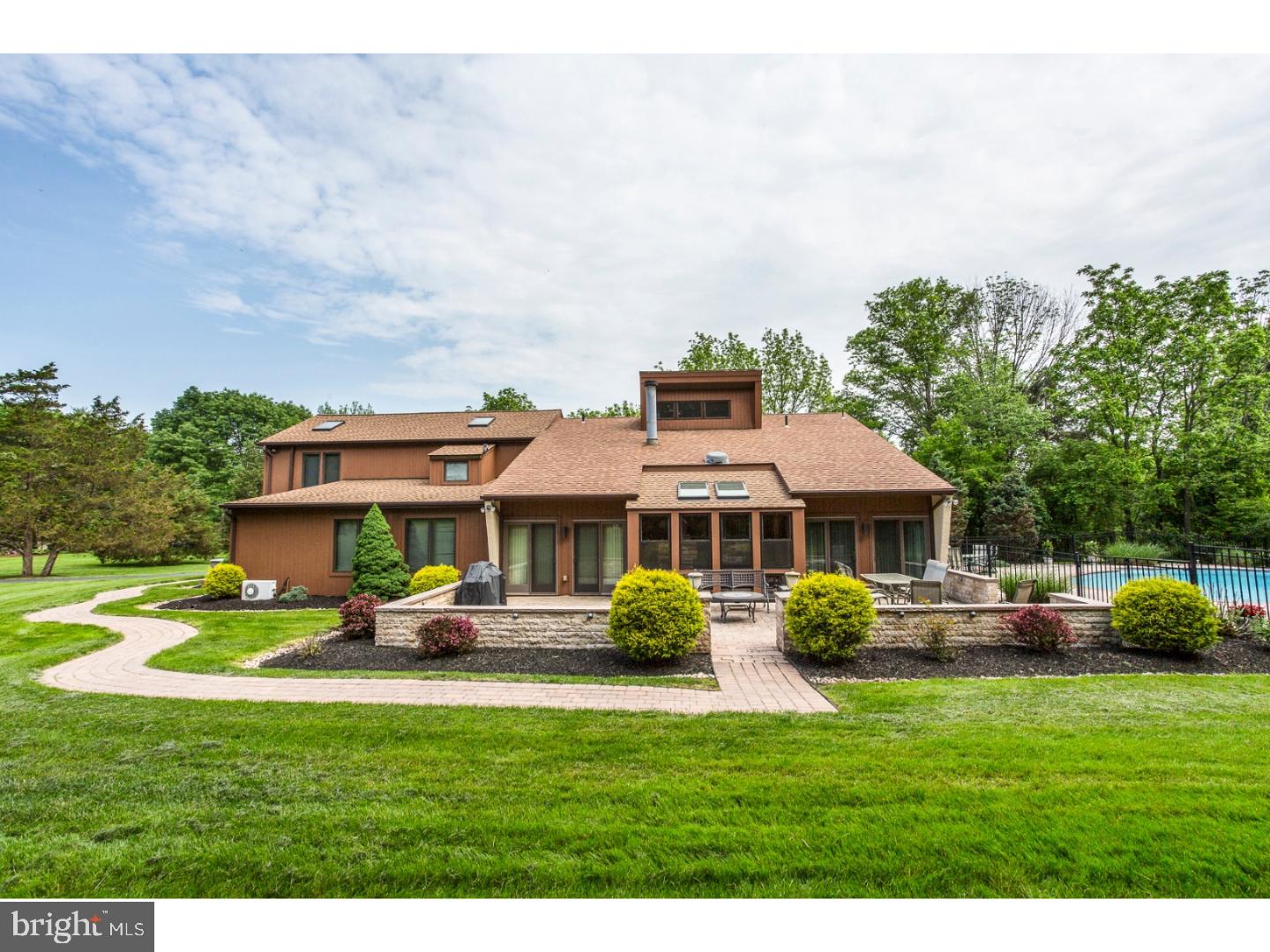 2635 Hedrick Road Harleysville, PA 19438 - Photo 2 of 24 Gallery Image 2