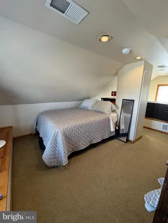 $2,500 | 700 Schiller Avenue, Hamilton, NJ 08610