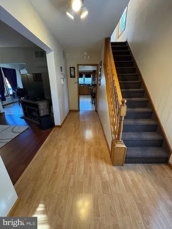 $2,500 | 700 Schiller Avenue, Hamilton, NJ 08610