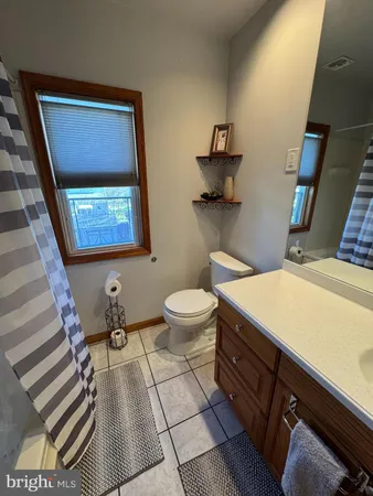 $2,500 | 700 Schiller Avenue, Hamilton, NJ 08610