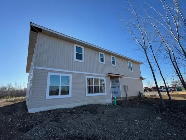 $719,900 | 336 Cattail Court, Genoa City, WI 53128