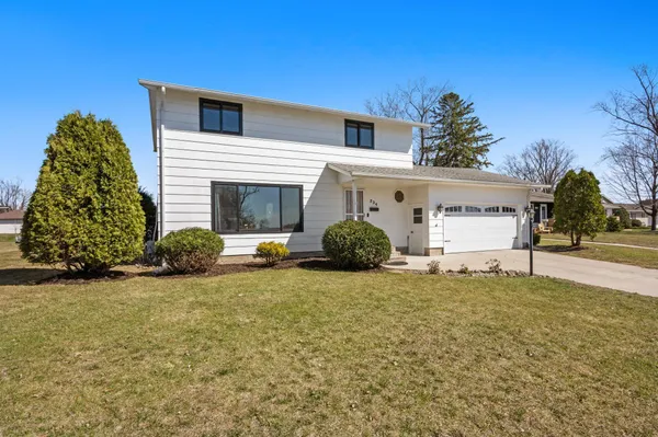 $299,900 | 534 Lake Shore Drive, Sauk Centre, MN 56378