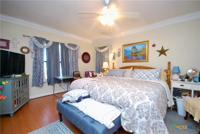 $290,000 | 302 South Main Street, Schulenburg, TX 78956