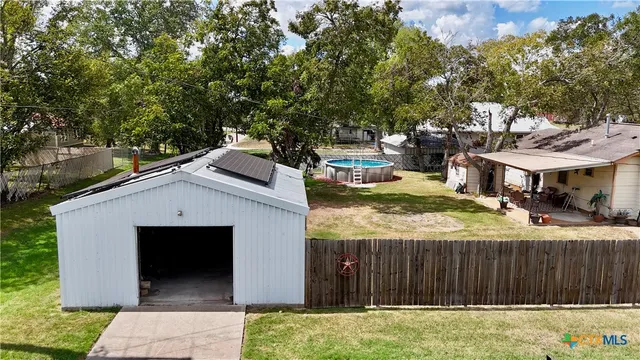$290,000 | 302 South Main Street, Schulenburg, TX 78956