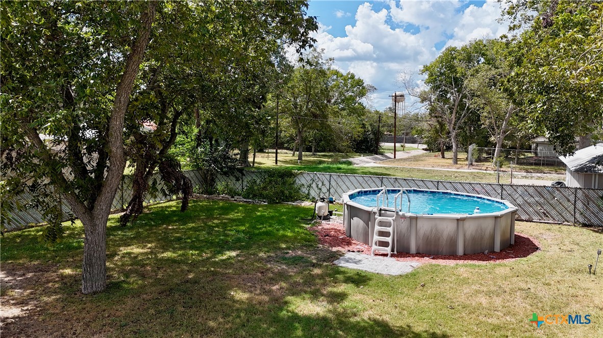 302 South Main Street Schulenburg, TX 78956 - Photo 32 of 39