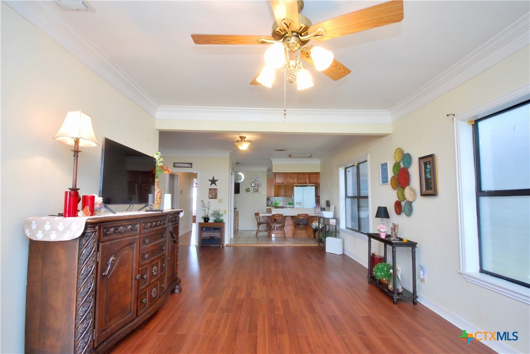 302 South Main Street Schulenburg, TX 78956 - Photo 10 of 39 a living room with furniture and a flat screen tv