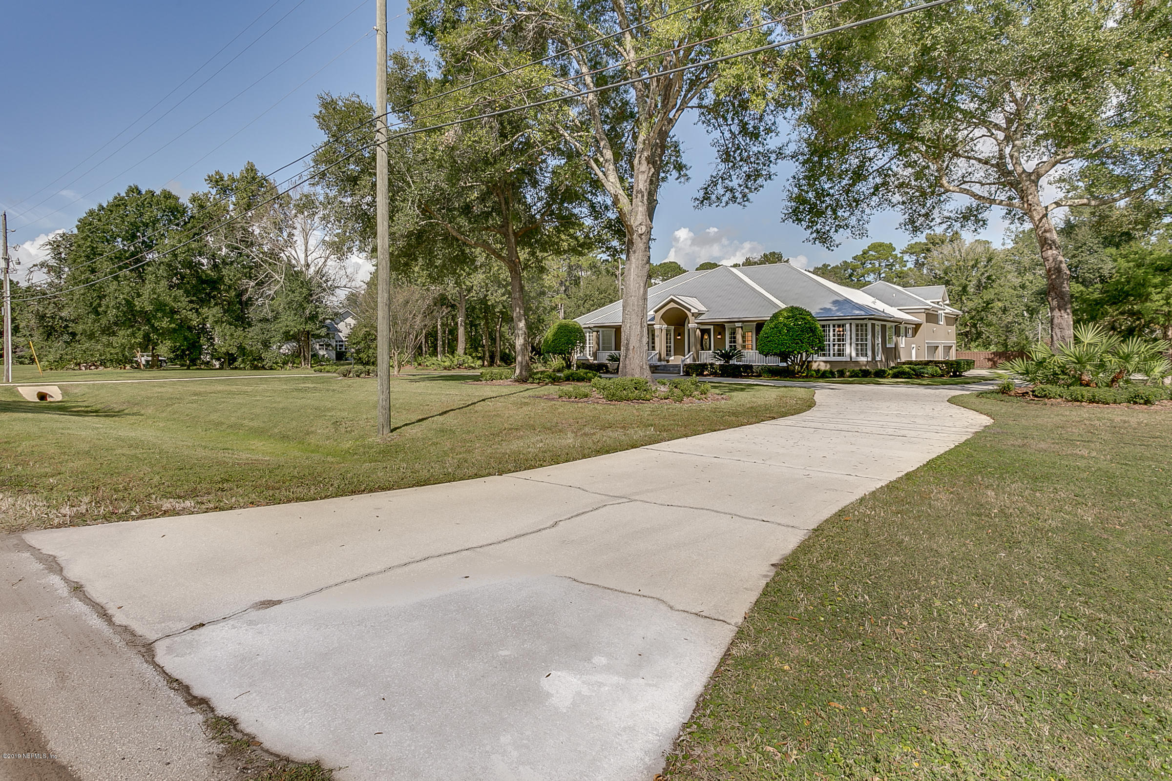 4641 Raggedy Point Road Fleming Island, FL 32003 - Photo 48 of 49 Circular Driveway