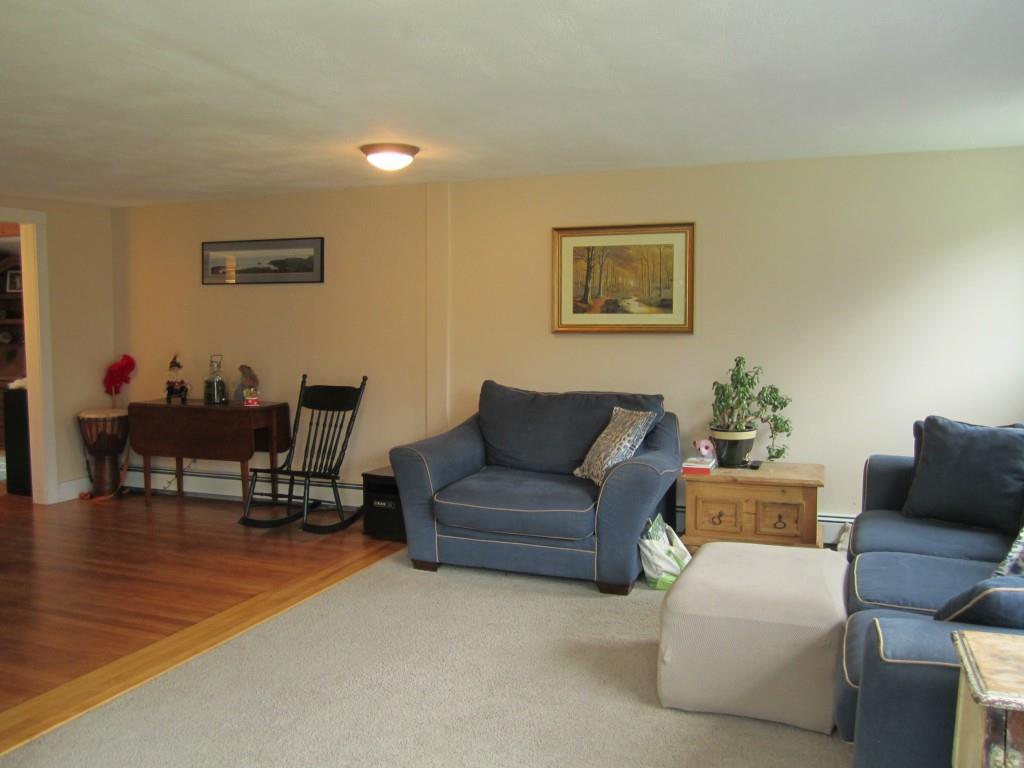 26 Molyneaux Road Camden, ME 04843 - Photo 7 of 35 Living Room