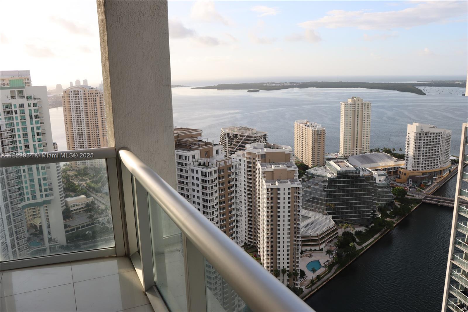 475 Brickell Avenue, Unit 4207 Miami, FL 33131 - Photo 14 of 26 a view of balcony and ocean view