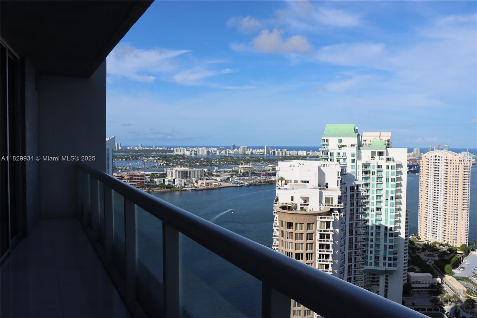475 Brickell Avenue, Unit 4207 Miami, FL 33131 - Photo 9 of 26 a view of a balcony with city view