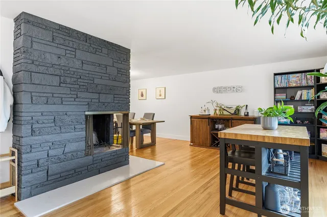 $934,950 | 13114 14th Avenue South, Burien, WA 98168