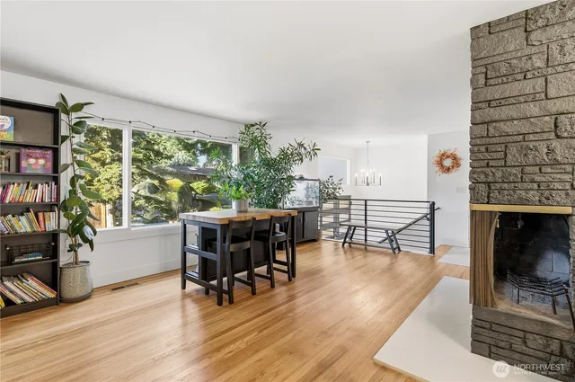 $934,950 | 13114 14th Avenue South, Burien, WA 98168