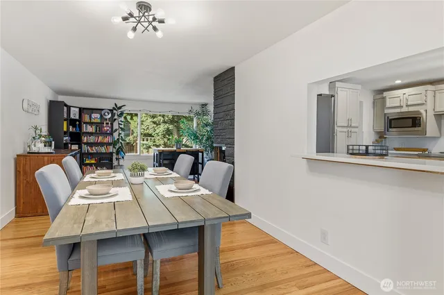 $934,950 | 13114 14th Avenue South, Burien, WA 98168