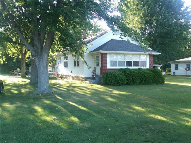 1253 South Pendleton Avenue Pendleton, IN 46064 - Photo 1 of 13