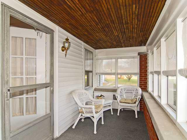 1253 South Pendleton Avenue Pendleton, IN 46064 - Photo 2 of 13