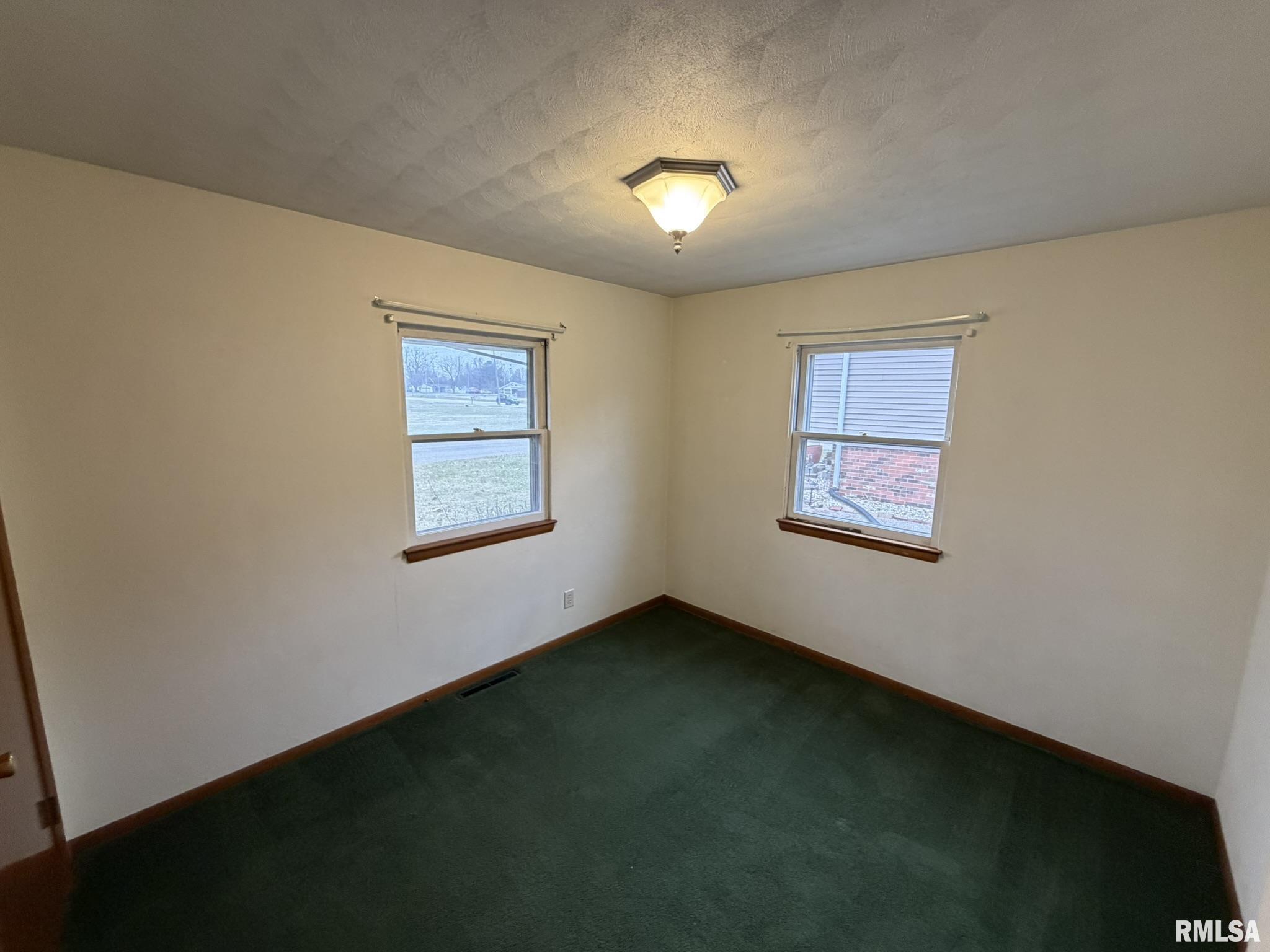 33 North 17th Avenue Canton, IL 61520 - Photo 21 of 30